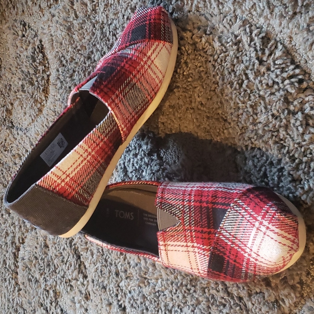 TOMs Shoes